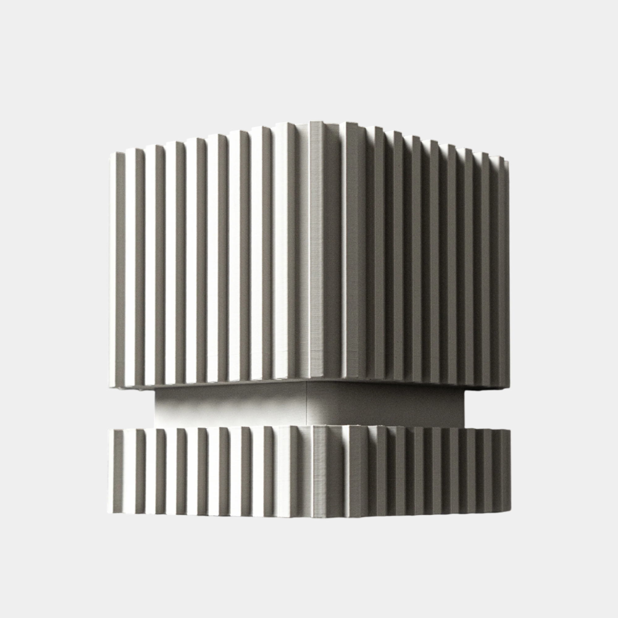 Küçük masaüstü saksılarla çalışma alanına doğallık kat. Minimal tasarımlar, ferah bir masa düzeni için Arcana aksesuar koleksiyonunda.